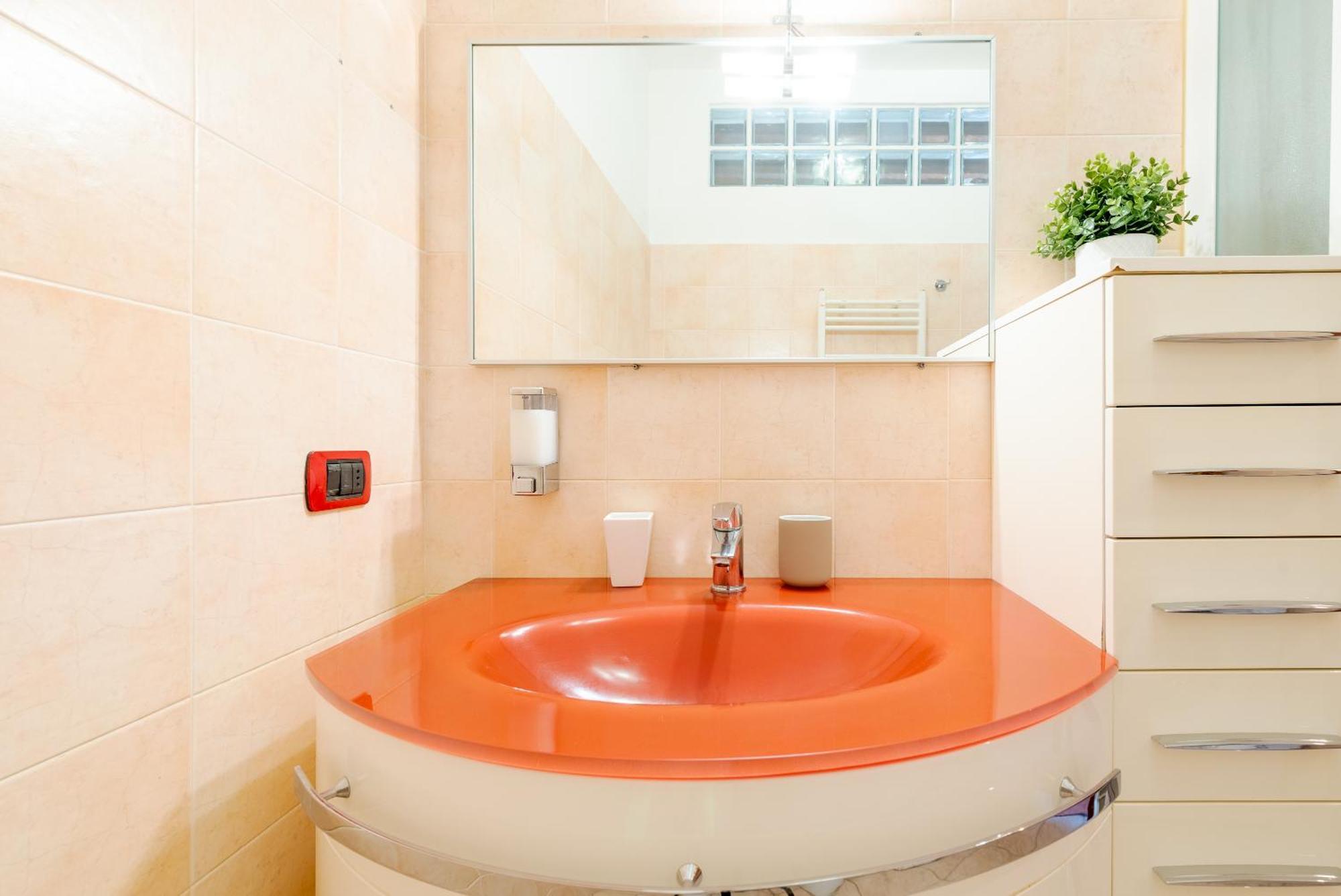 Guest Planet - Rosso Milano Apartment - Navigli Area Εξωτερικό φωτογραφία