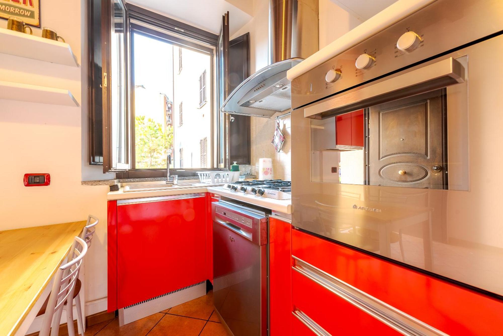 Guest Planet - Rosso Milano Apartment - Navigli Area Εξωτερικό φωτογραφία